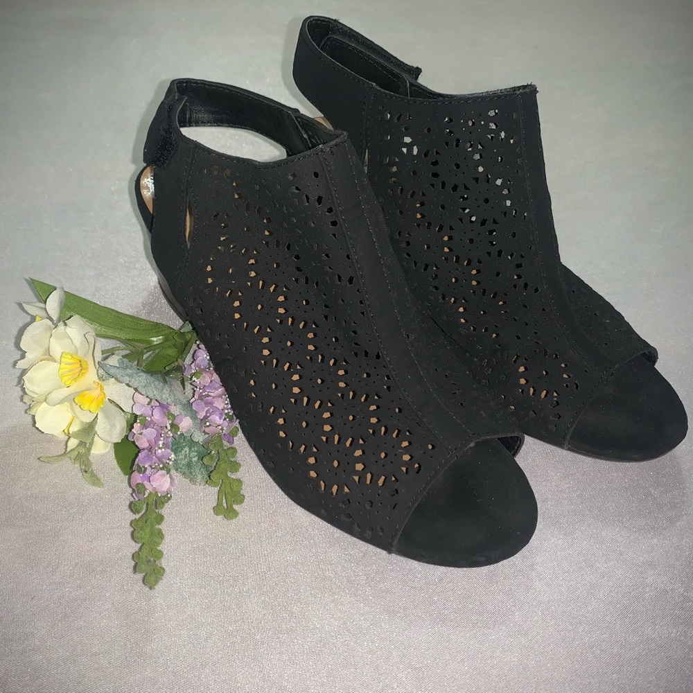 Super Cute Ankle Velcro Strap-On Heeled Booties!